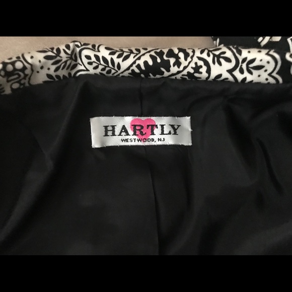 Suit- jacket +long skirt , size 6 - Picture 8 of 8